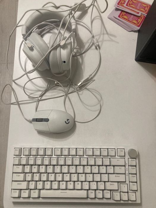 Продам комплект