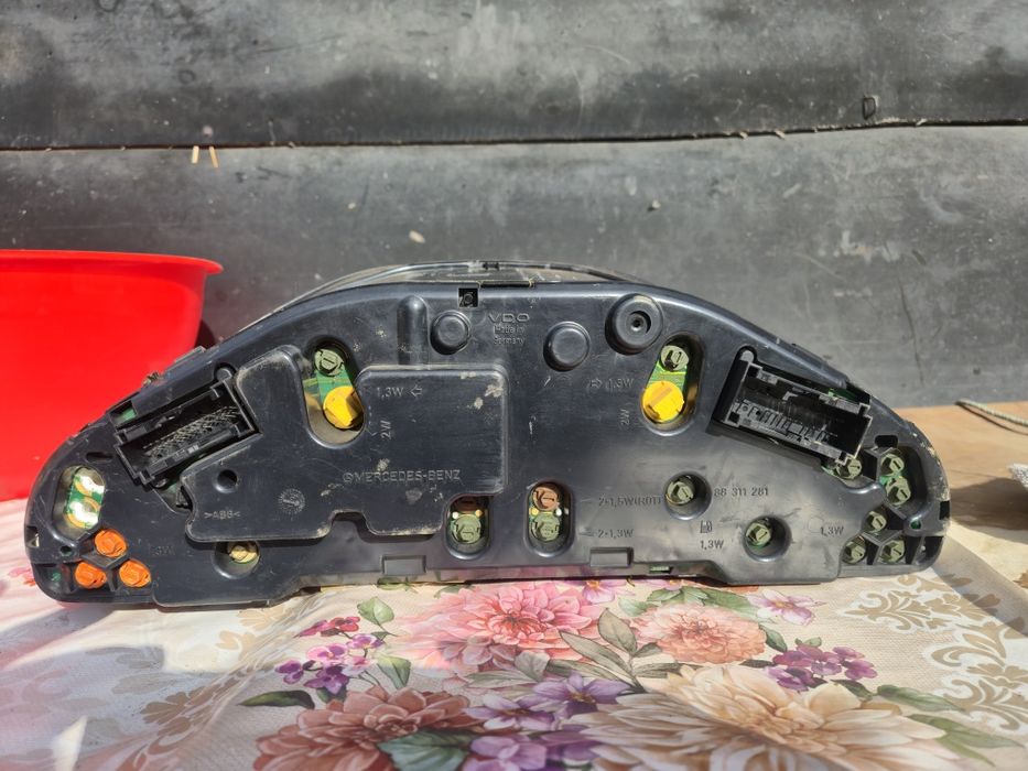 Километраж за Mercedes W210 E class