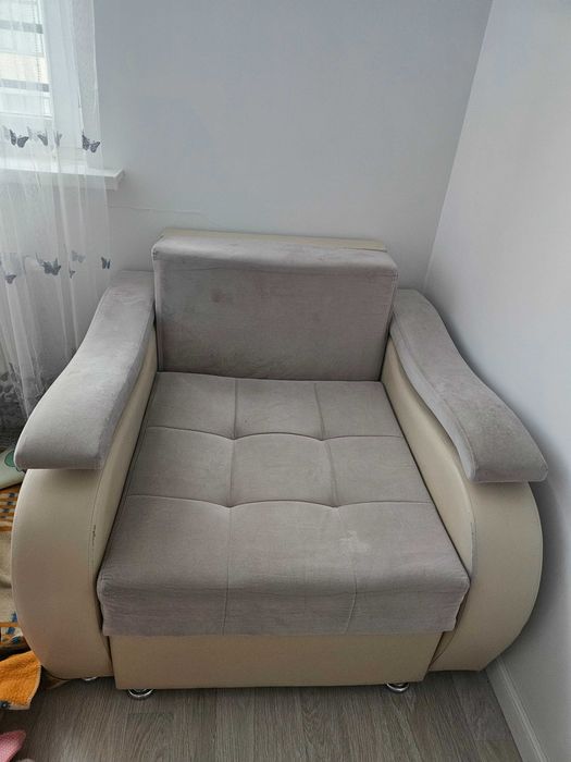 Отдам раздвижное кресло