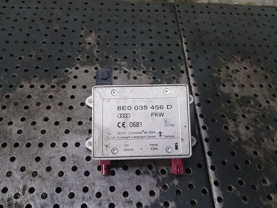 Modul amplificator antena audi a4 b7 8e 8e0035456d 8e9035223d