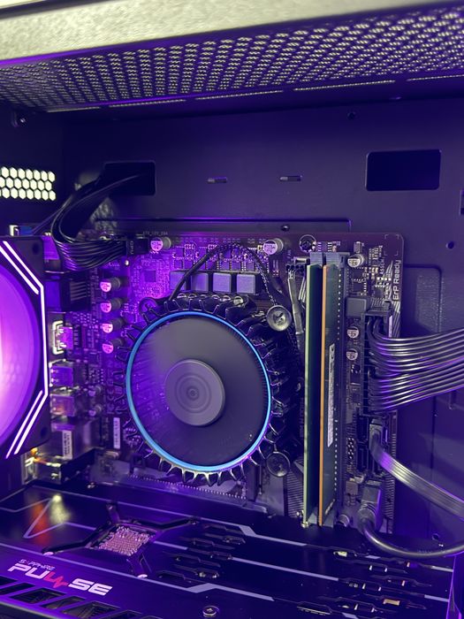 Vand PC Gaming Usor Negociabil