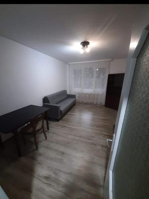 Închiriez apartament 2 camere confort 1 sporit, decomandat, amenajat si mobilat modern.etaj 1,.400.m UMFST