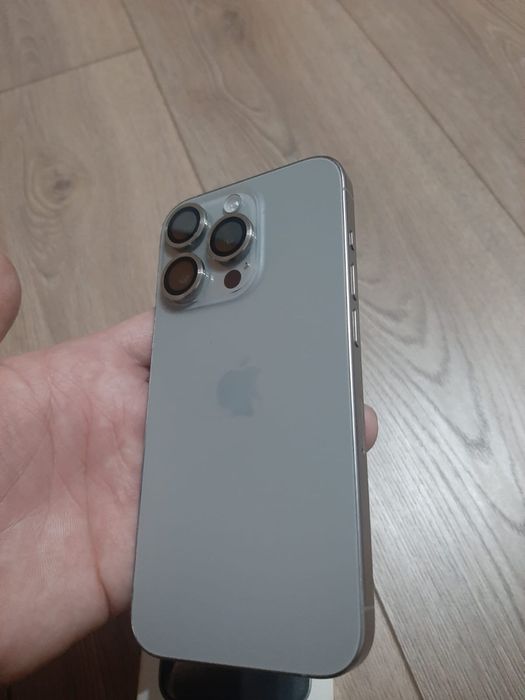 iphone 15 pro 128 GB Natural Titanium