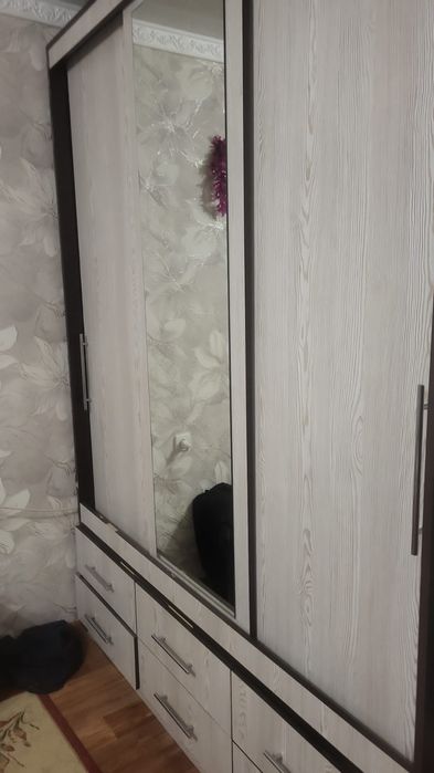 Шкаф купе в отличном состоянии