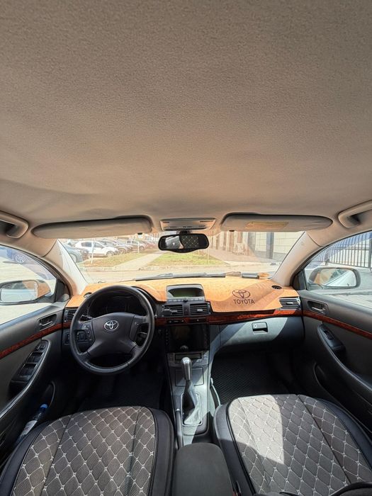 Toyota Avensis t250