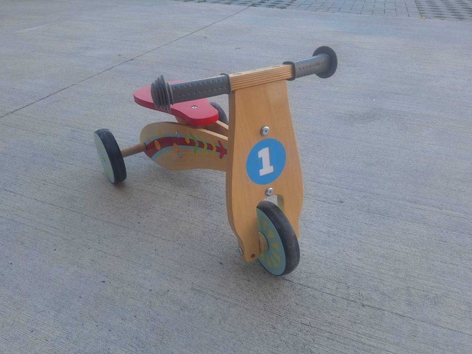 Детска дървена триколка