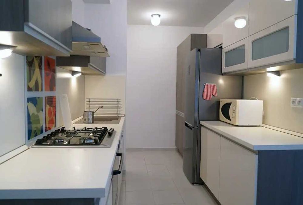 Дава се под наем Двустаен апартамент в Пловдив, Гагарин - 62 кв.м за 295.8 € - Снимка #1