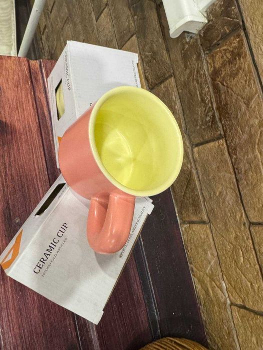 Двуцветные кружки новые 2+1