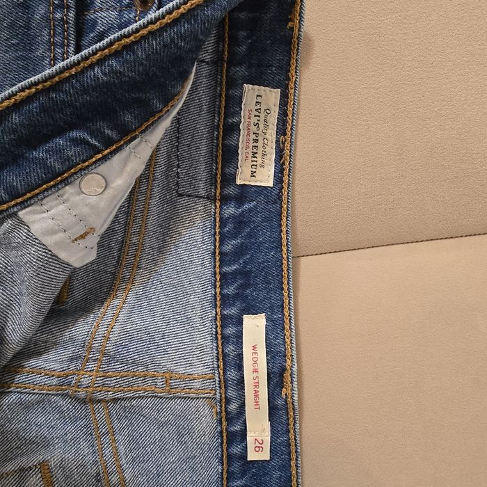 Джинсы брюки Levis