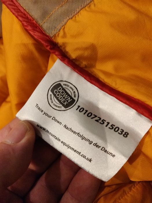 Jachetă de puf Mountain Equipment – bărbați, mărimea S – stare impecab