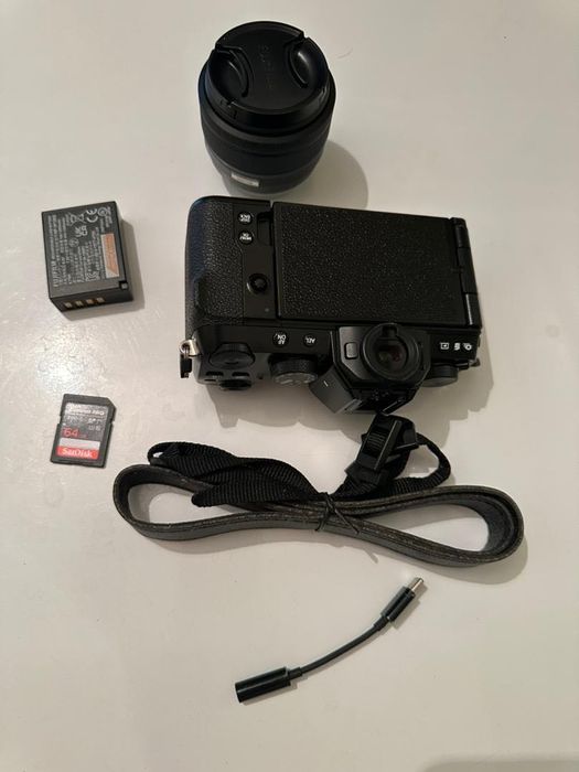 Продаю камеру FUJIFILM X-S10