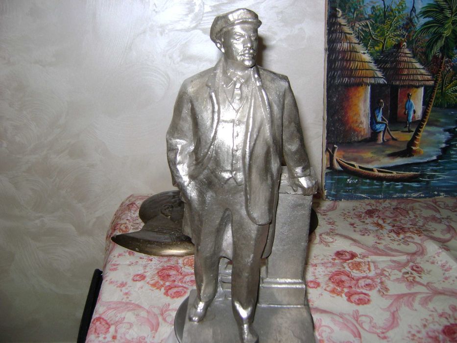 Метална скулптура пластика  от соца Ленин