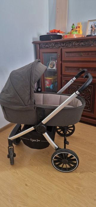 Продаются коляску