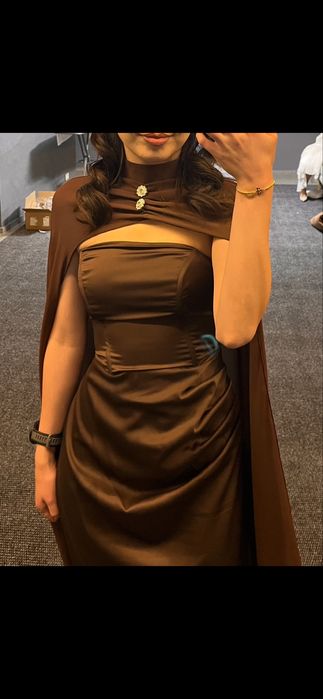 Длинное вечернее платье