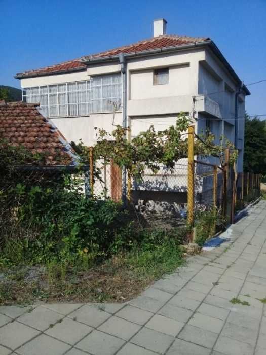 Тихо,спокойно място за живот и почивка сред природата