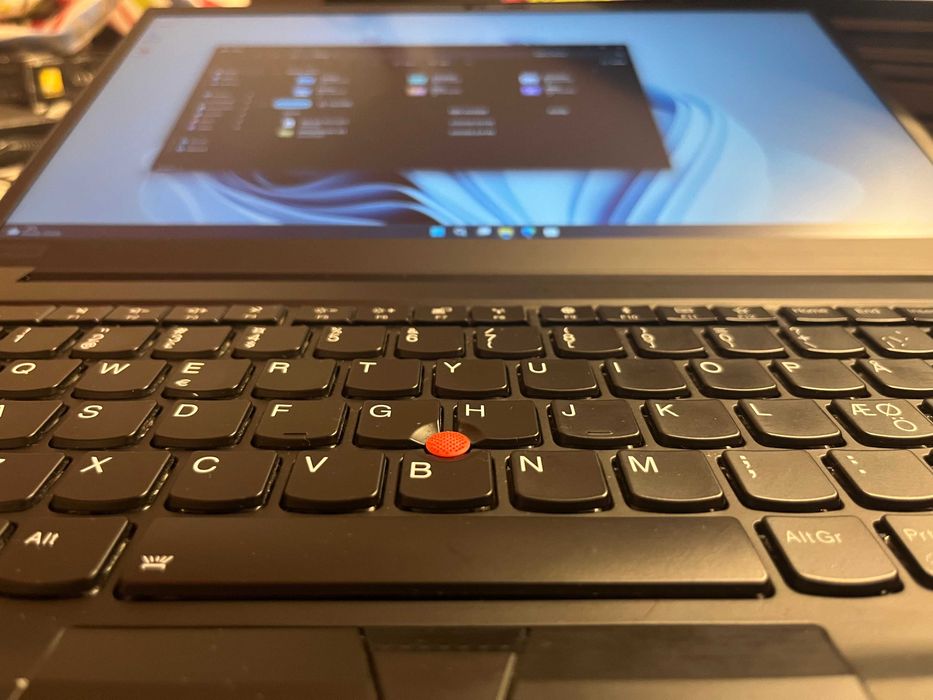 Лаптоп Lenovo ThinkPad X1 Extreme Gen 2 — i7-9750H / 48GB / 512GB / GTX 1650