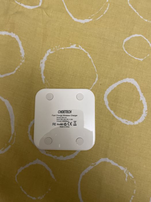 Бързо безжично зарядно
