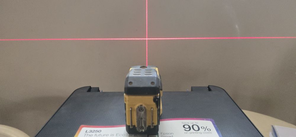 Nivela laser Stabila lax300