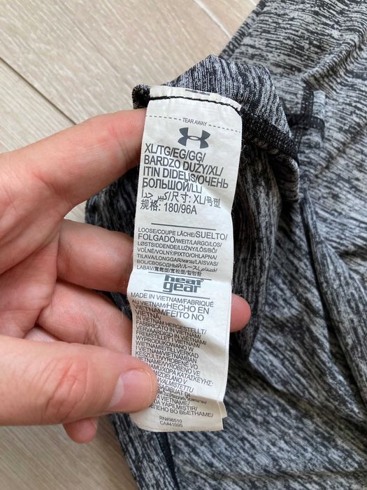 Under Armour Tech Heatgear Loose мъжки потник размер XL