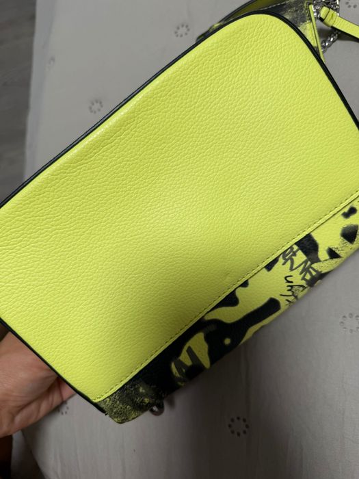 Дамска чанта и протмоне DKNY Дона Карън