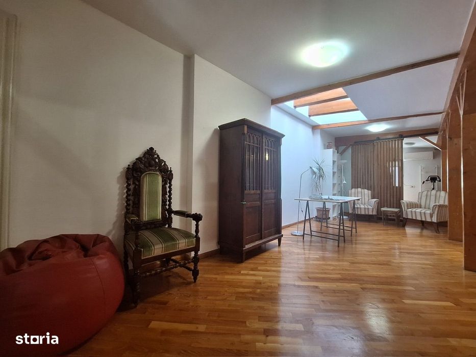 Rare Artist's Loft and Studio/ Atelier open space