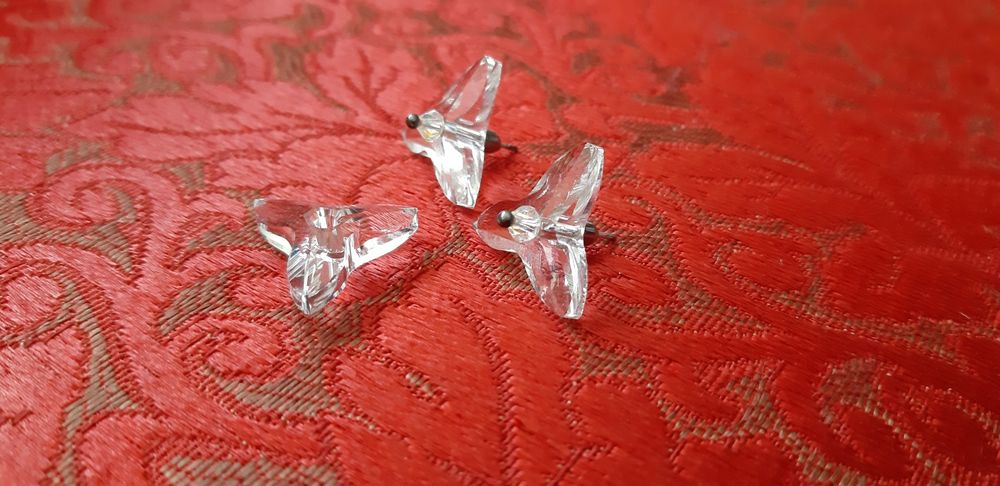 Комплект обеци и висулка с кристали Swarovski