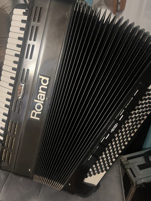 Acordeon Electronic Roland Fr7 V2