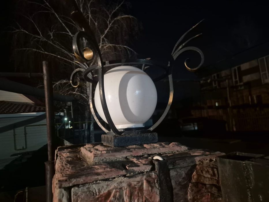 Фонарь уличный кованный