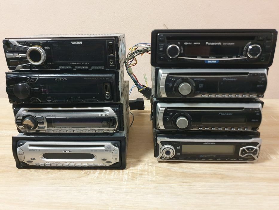 Vând radio mp3 auto