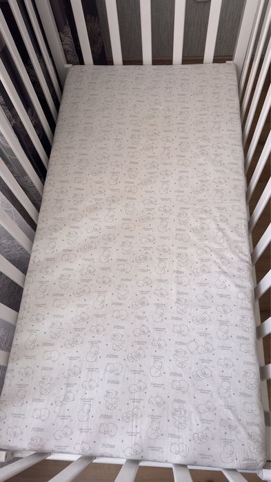 Кроватка- маятник с матрасом