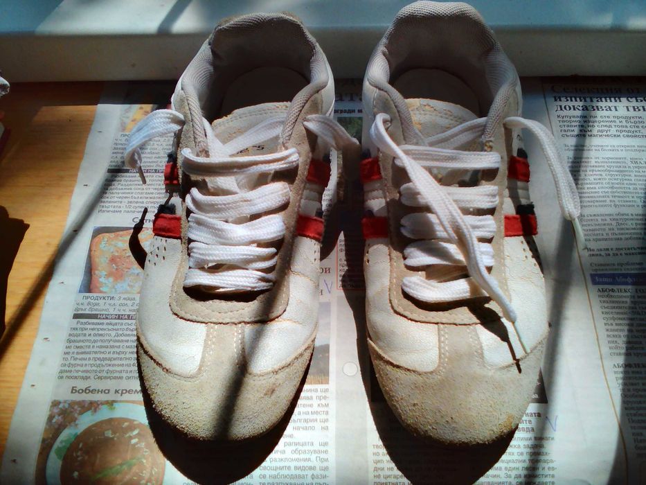 продавам неупотребявани спортни обувки 37 номер за 5 лв..