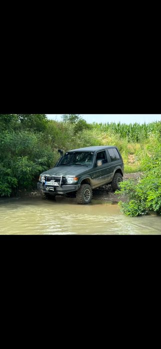 Mitsubishi Pajero 2.5