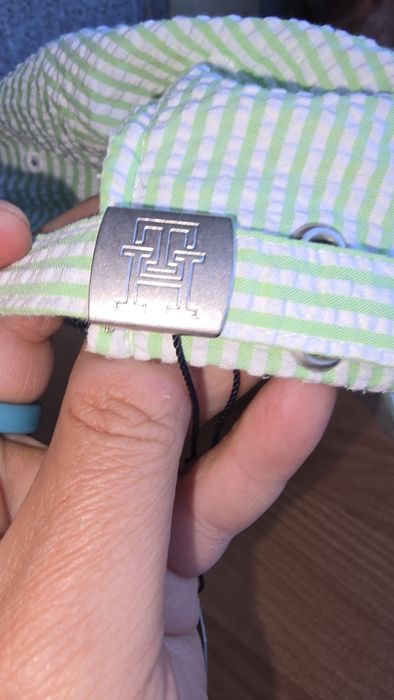 Tommy Hilfiger бейсболка,оригинал.