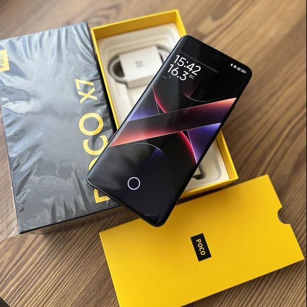 Продам телефон POCO X7