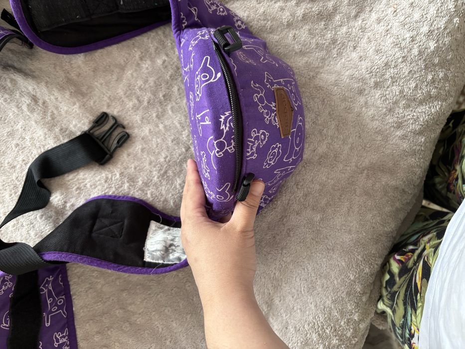 Продам кингуру с сиденьем Хипсит