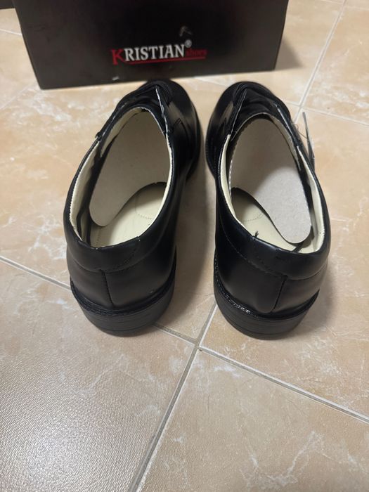 Мъжки елегантни кожени обувки KRISTIAN – чисто нови, черни, удобни