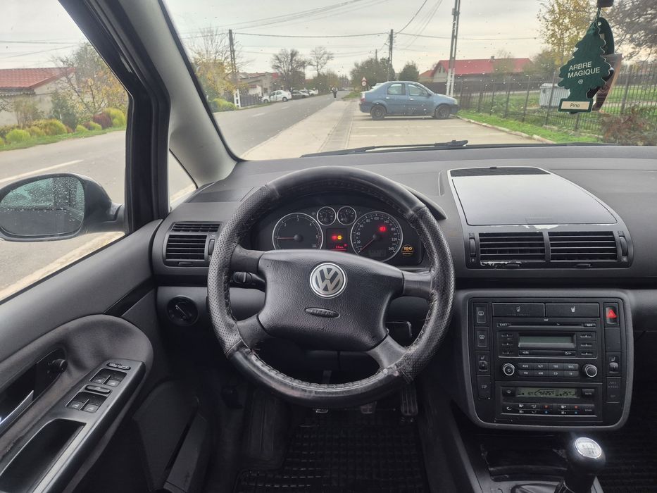 Vând Volkswagen sharan 2.0 diesel 2007