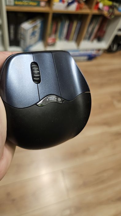 Mouse Evouent  ergonomic performant.