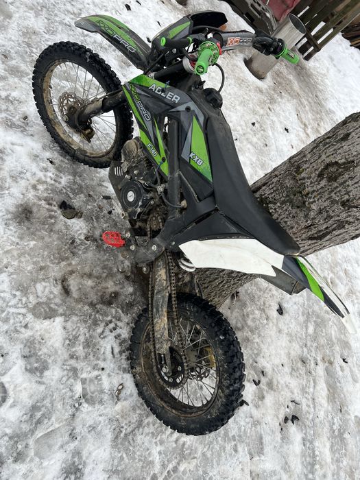 Vand kxd 140cc putin utilizat