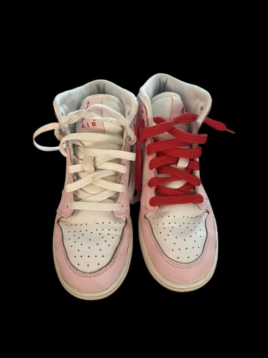 Vând Air Jordan 1 Mid GS „Pink Foam / Fire Red” – Mărimea 36 (US 4Y) – Stare Bună