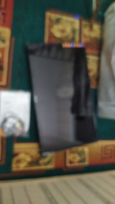 Ситроник телевизор бор хамма нарсаси ишлийди факат экран ерилган