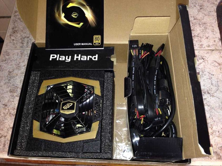 Захранване Fortron FSP Aurum Pro 1200W Gold модуларно