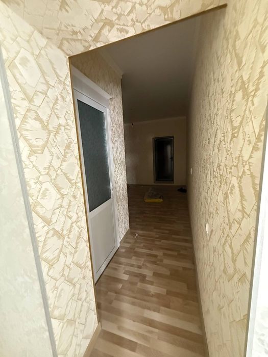 Uy sotiladi angarik sitida 115 kv 43000$ galishamiz