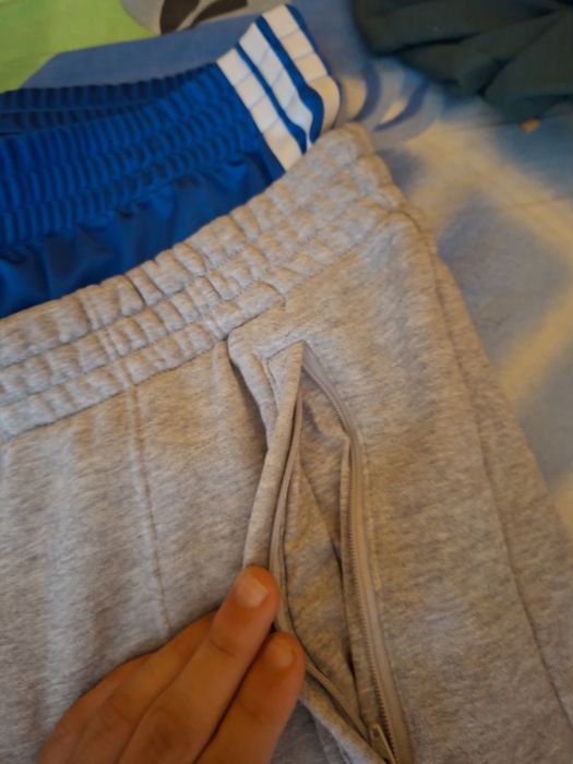 pantaloni baggy adidas
