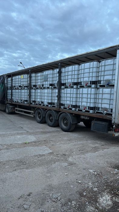 Продавам бидони 1000 литра