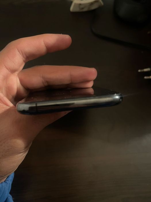 Prodavam iphone 11 pro