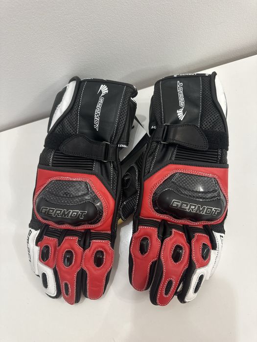 Manusi moto Germot noi