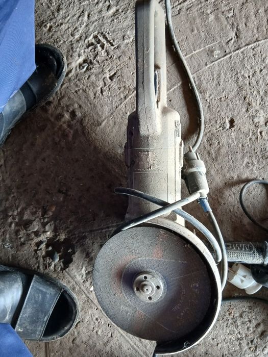 Продам электро инструменты