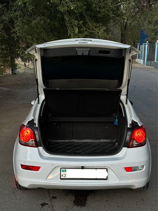 Продам Машину Chevrolet Cruze