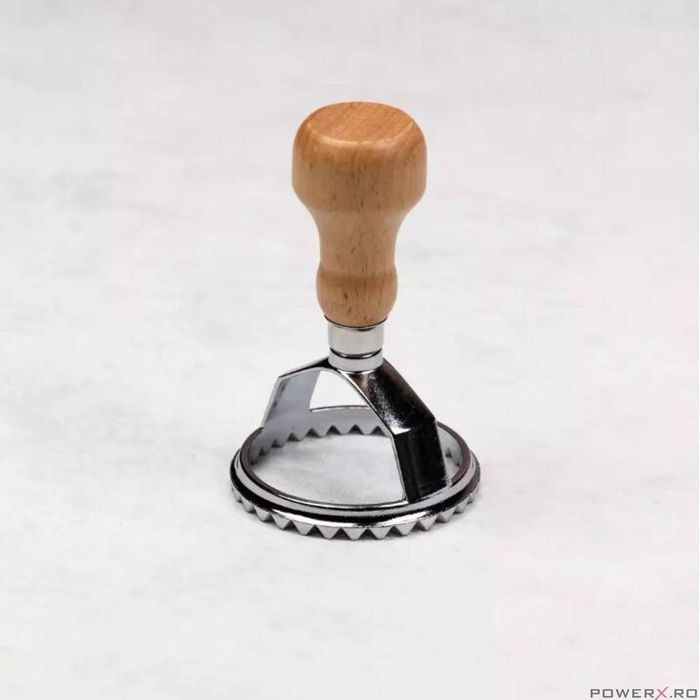 Forma pentru taiat ravioli, aluat galuste, inox-lemn, 6,5 x 10 cm,